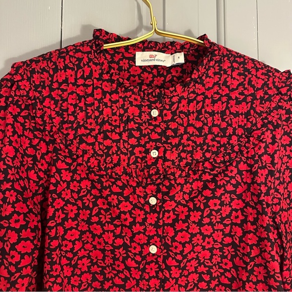 Vineyard Vines Blue & Red Floral Wildflowers Pleated Yoke Top Size 4 - Picture 5 of 11